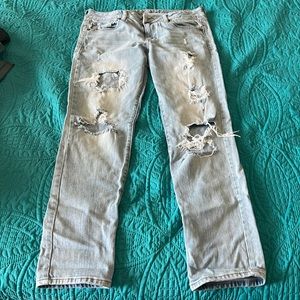 American eagle light wash skinny jeans with holes size 10